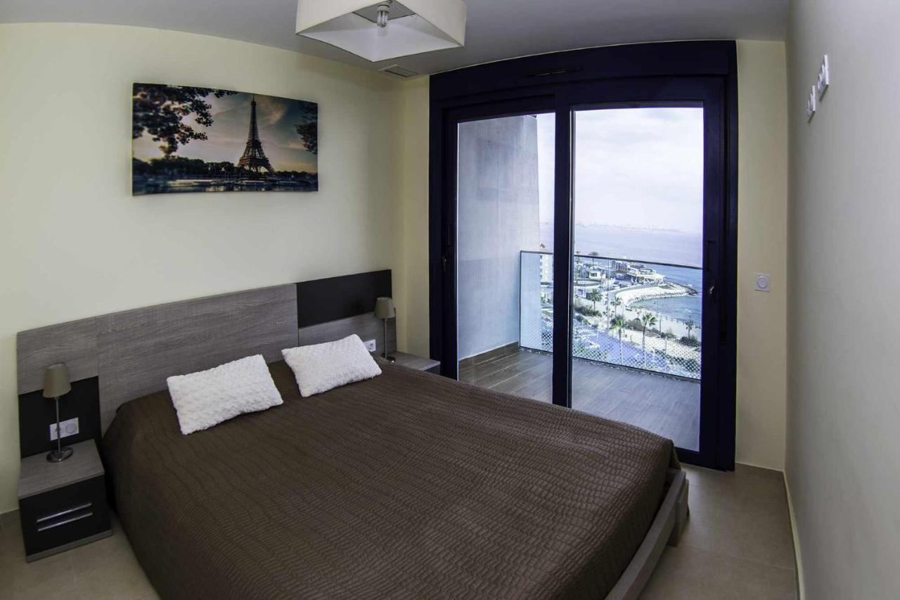 Apartamento Sea Senses Victoria Frente Al Mar Torrevieja Exterior foto